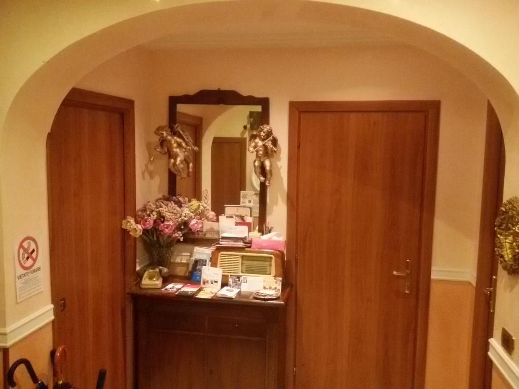 Citta Eterna Guest House Ρώμη Εξωτερικό φωτογραφία